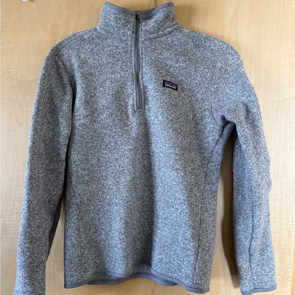 Patagonia Medium Women’s Sweatshirt Gray Quarterzip